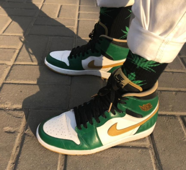 Giày Nike Air Jordan 1 Retro High OG 'Celtics' 555088-315 - Ảnh 2