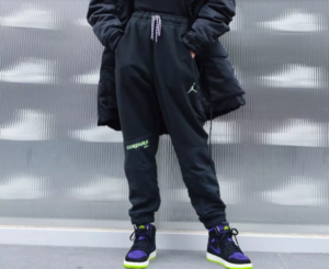 Alternative view of Giày Nike Wmns Air Jordan 1 High Zoom 'Halloween' CT0979-001