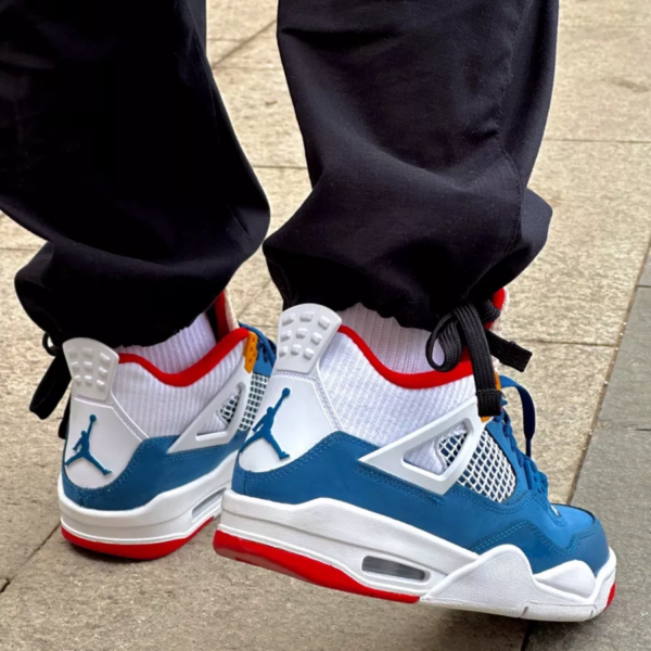 Giay Nike Air Jordan 4 Retro 'Messy Room' DR6952-400