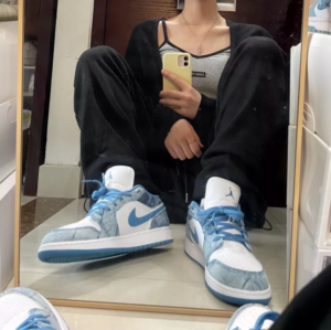 Giay Nike Air Jordan 1 Low 'Washed Denim' GS DM8947-100