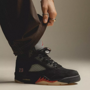 Giay Nike Air Jordan 5 Retro 'GoreTex OffNoir' DR0092-001