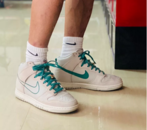 Alternative view of Giày Nike Dunk High SE 'First Use Pack Green Noise' DH0960-001