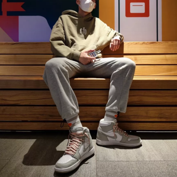 Giày Nike Wmns Air Jordan 1 Retro High OG 'Seafoam' CD0461-002 - Ảnh 2