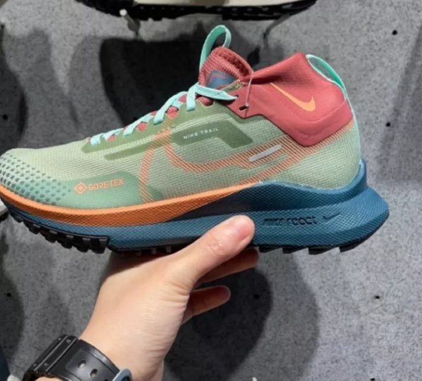 Giay Nike React Pegasus Trail 4 GORE-TEX 'Orange Trance' DJ7926-300