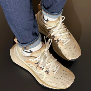 Giay Nike Wmns React Pegasus Trail 4 'Sanddrift' DZ2758-112