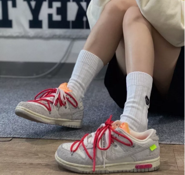 Giày Nike Off-White x Dunk Low 'Lot 40 Of 50' DJ0950-103 - Ảnh 3