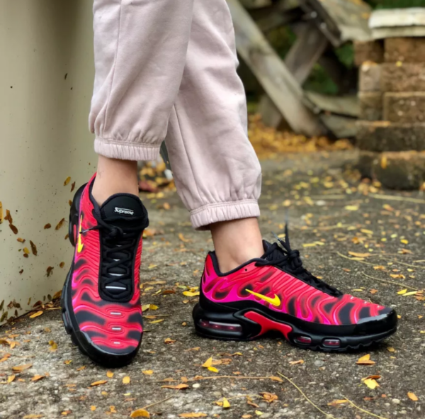 Giày Nike Supreme x Air Max Plus TN 'University Red' DA1472-600 - Ảnh 3