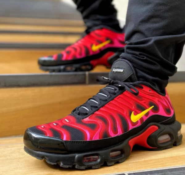 Giày Nike Supreme x Air Max Plus TN 'University Red' DA1472-600 - Ảnh 2