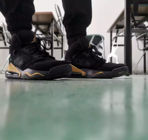 Giay Nike Air Jordan Mars 270 'Black Gold' CD7070-007