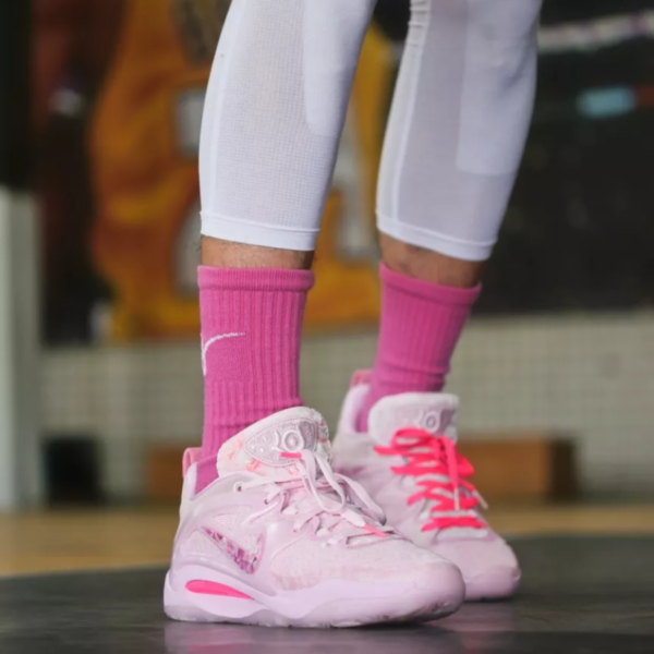 Giay Nike KD 15 'Aunt Pearl' DQ3851-600
