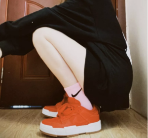 Alternative view of Giày Nike Wmns Dunk Low Disrupt 'Red Gum' CK6654-600