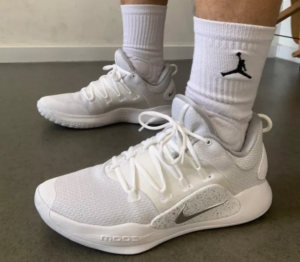 Giay Nike Hyperdunk X Low 'White Pure Platinum' AR0465-100