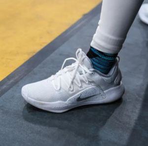 Giay Nike Hyperdunk X Low 'White Pure Platinum' AR0465-100