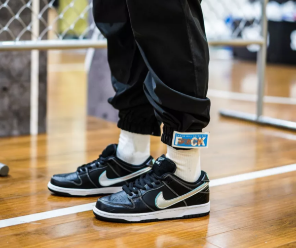 Giày Nike Diamond Supply Co. x Dunk Low Pro SB 'Black Diamond' BV1310-001 - Ảnh 2