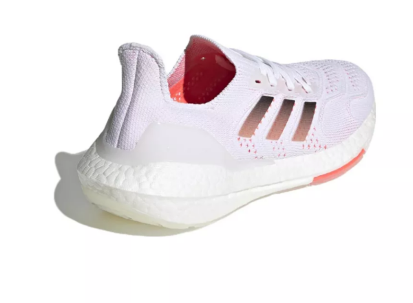 Giay Adidas UltraBoost 22 Heat.RDY 'White Turbo' GX8057