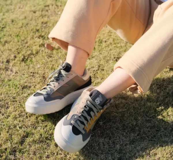 Giày New Balance 302 'Dark Camo Rich Oak' CT302PD - Ảnh 5