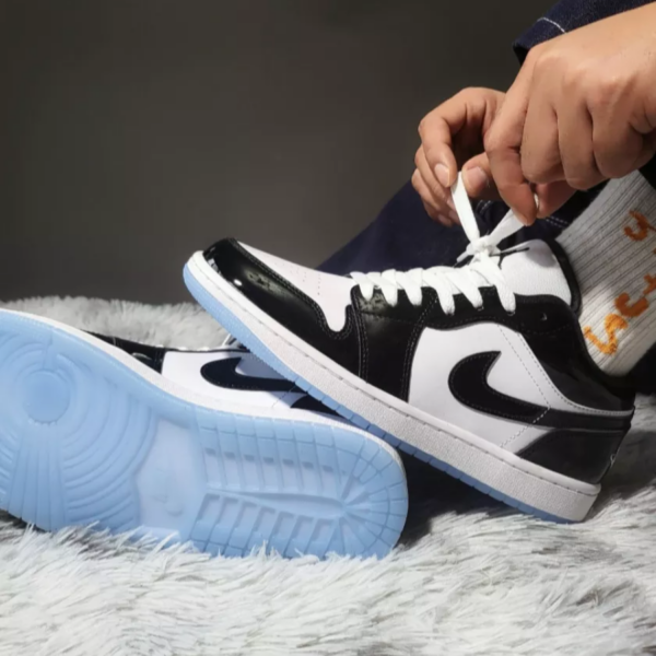 Giay Nike Air Jordan 1 Low GS 'Concord' DV1333-100
