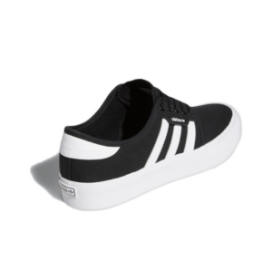 Giay Adidas Seeley XT 'Black' GZ8568