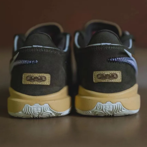 Giay Nike LeBron 20 'Olive Green' DV1190-901