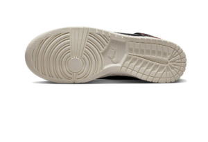 Giay Nike Dunk High 'Black University Red' DV0826-001