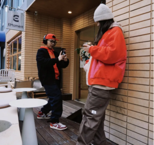 Giay Nike Air Jordan 1 Mid SE 'Tiki Leaf Team Red' DZ2820-601