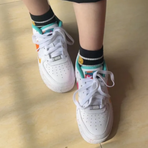 Giay Nike Air Force 1 LV8 GS 'Leap High' FD4626-181