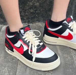 Giay Nike Air Force 1 Shadow 'Black University Red' DR7883-102
