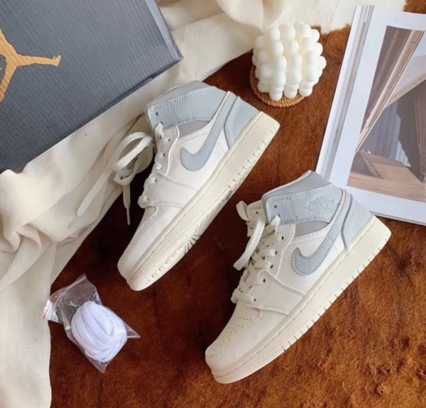 Giày Nike Air Jordan 1 Low Grey Fog DC0774-002 - Ảnh 8