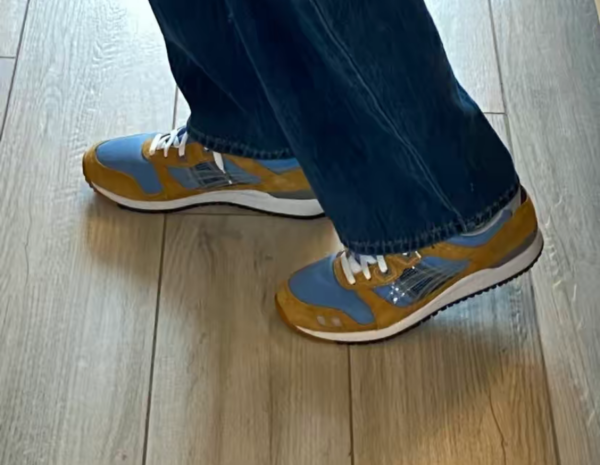 Giay Asics x Awake NY Gel-Lyte III 'Della Robbia Blue' 1201A568-400