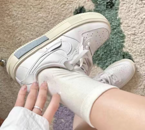 Giay Nike Air Force 1 Low Fontanka 'Coconut Milk' DH1290-102