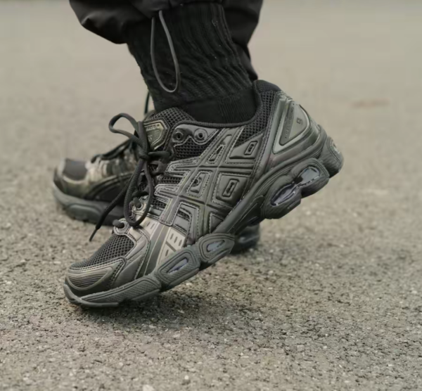 Giay Asics Gel-Nimbus 9 'Black Gunmetal' 1201A424-002
