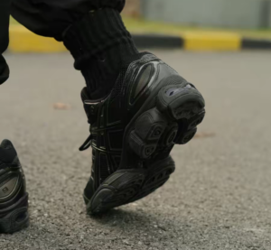 Giay Asics Gel-Nimbus 9 'Black Gunmetal' 1201A424-002