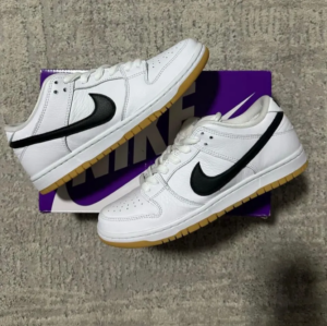 Giay Nike SB Dunk Low Pro 'White Gum' CD2563-101