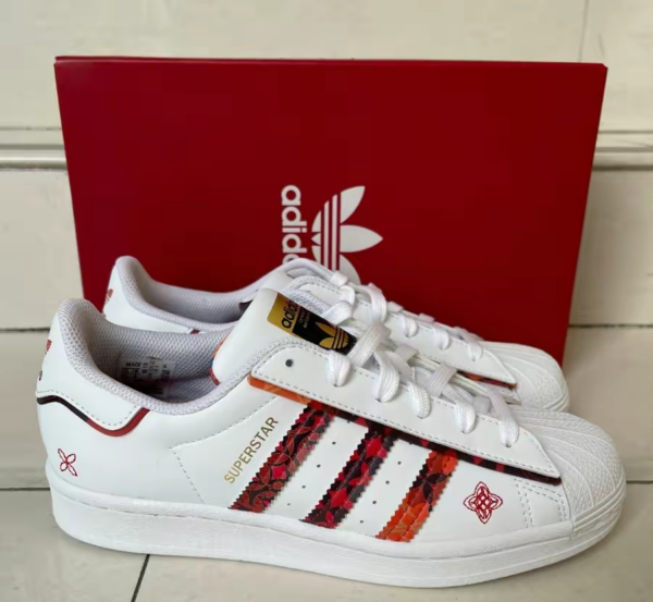 Giay Adidas Superstar 'Chinese New Year' GX8839