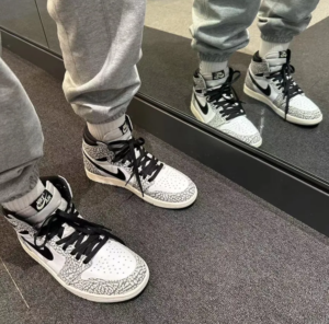 Giay Nike Air Jordan 1 Retro High OG 'White Cement' DZ5485-052