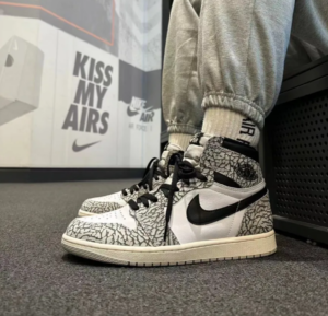 Giay Nike Air Jordan 1 Retro High OG 'White Cement' DZ5485-052
