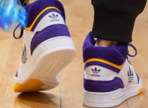 Giay Adidas Originals 'White Purple' GV9327