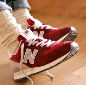 Giay New Balance 574 'Lunar New Year Classic Crimson' U574LR2