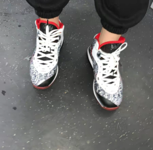 Giay Nike LeBron 8 'Graffiti' DH3237-001