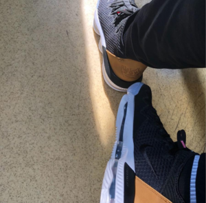 Giay Nike LeBron 16 Low 'Soundtrack' CI2668-001