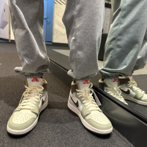 Giay Nike Air Jordan 1 High CMFT 2 'Year Of The Rabbit' FD4327-121