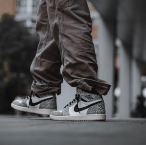 Giay Nike Air Jordan 1 Retro High OG 'White Cement' DZ5485-052