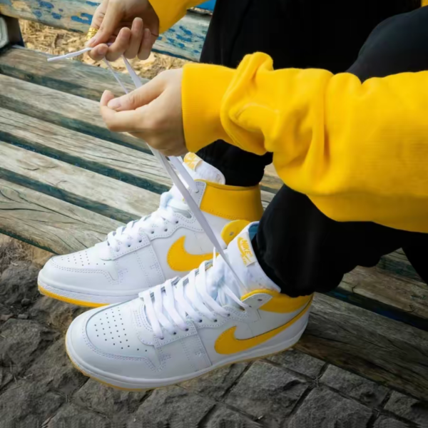 Giay Nike Air Ship 'University Gold' DX4976-107