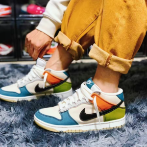 Giay Nike Dunk Mid 'Pale Ivory Multi-Color' DV0830-100