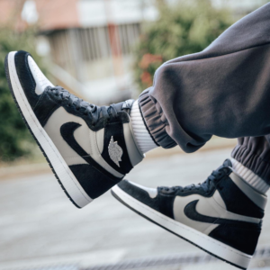 Giay Nike Air Jordan 1 Retro High OG Twist 'Medium Grey' DZ2523-001