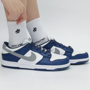 Giay Nike Dunk Low 'Midnight Navy Smoke Grey' FD9749-400