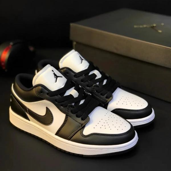 Giay Nike Air Jordan 1 Low 'Panda' DC0774-101