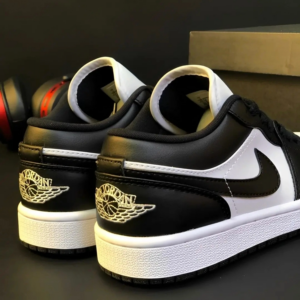 Giay Nike Air Jordan 1 Low 'Panda' DC0774-101