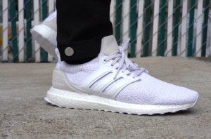 Giay Adidas Wmns UltraBoost DNA 'Cloud White' FW4901