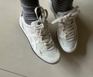 Giay Onitsuka Tiger Serrano 'Oatmeal Cream' 1183B400-252